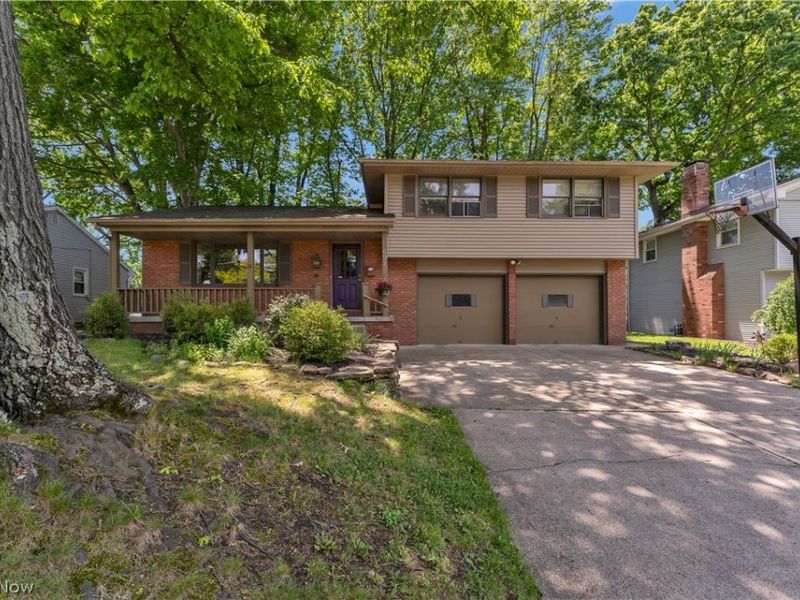 691 Oakridge Drive, Boardman, OH 44512 Photo 2