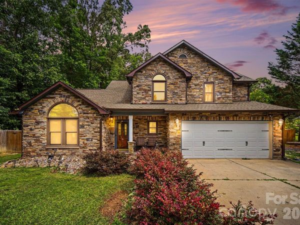 3017 Mill Stream Court , Matthews, NC 28104