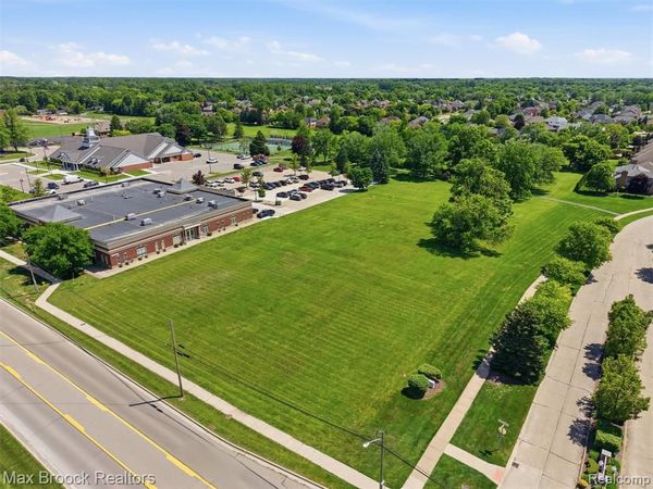 57750 Van Dyke Road, Washington Twp, MI 48094