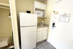 1205 S Ocean Blvd. photo 4