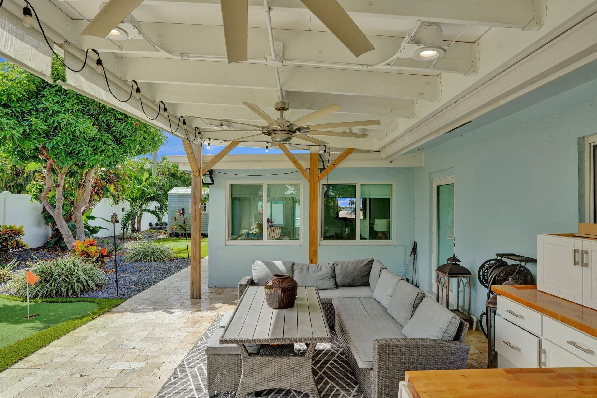 604 NE 25th Avenue, Pompano Beach, FL 33062 Photo