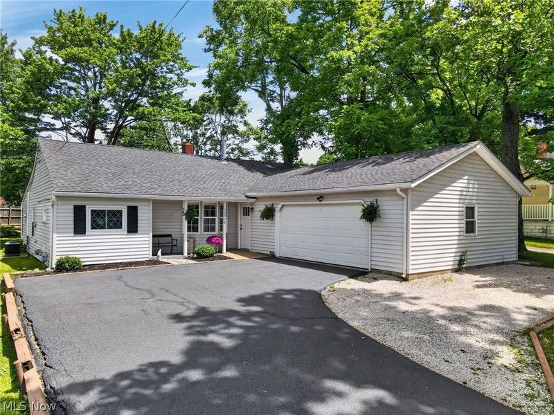 13772 Carlton Street, Burton, OH 44021 Photo 3