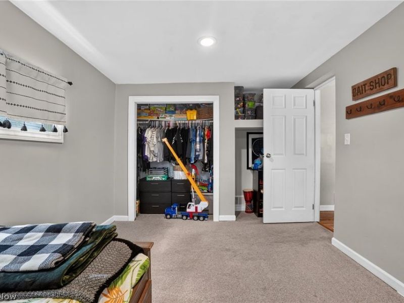 13772 Carlton Street, Burton, OH 44021 Photo 38