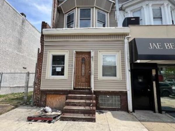 551 N 63RD STREET, PHILADELPHIA, PA 19151