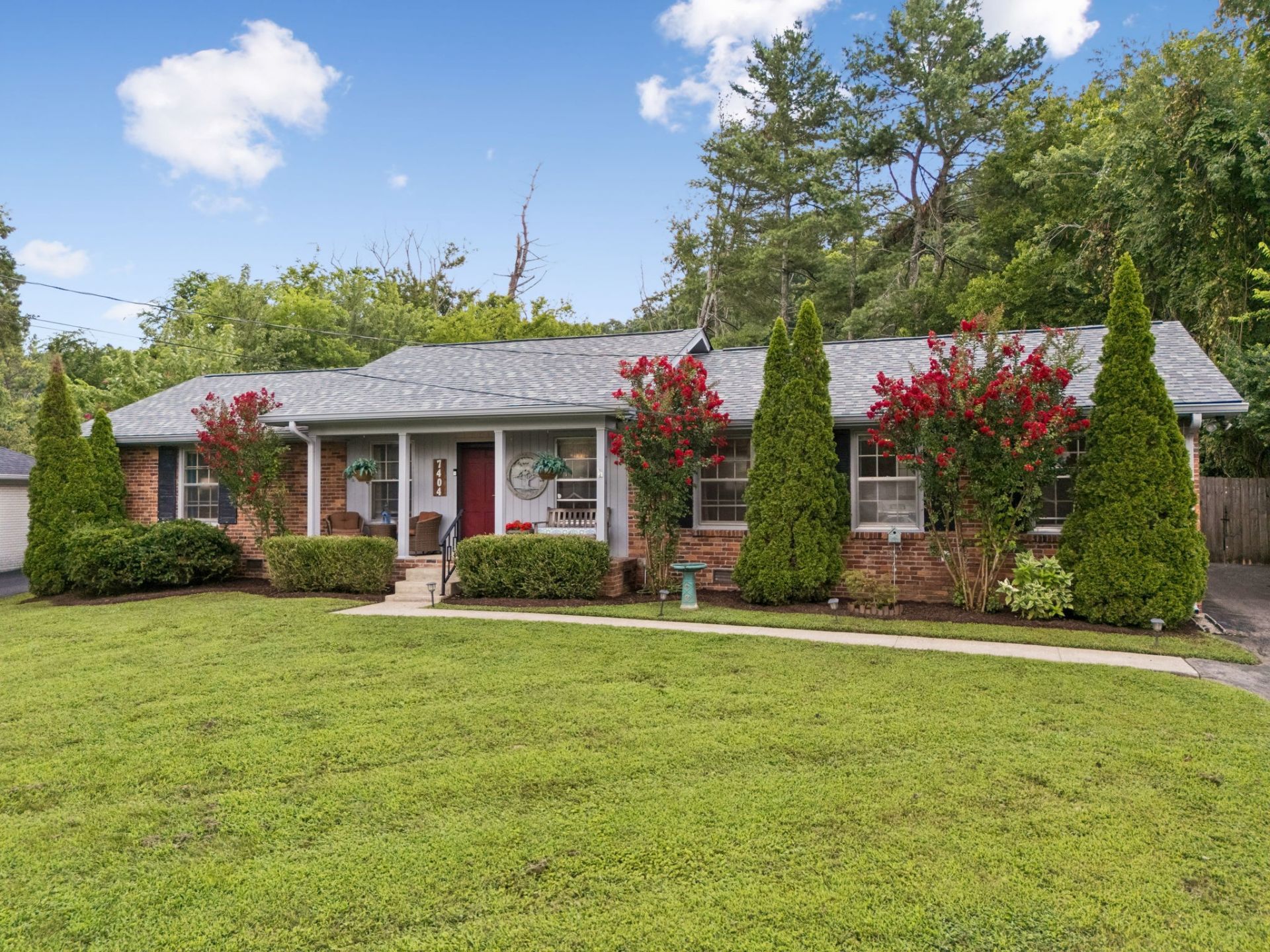 7404 Harness Dr, Nashville, TN 37221 Main Photo