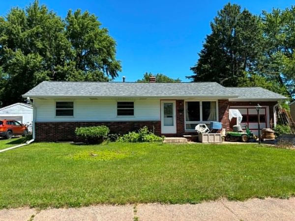 2444 Hayden Hayden, Altoona, WI 54720