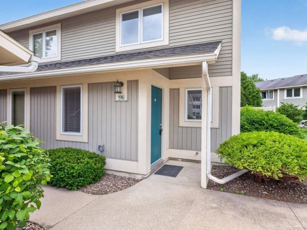 1916 Greenview Place SW, Rochester, MN 55902