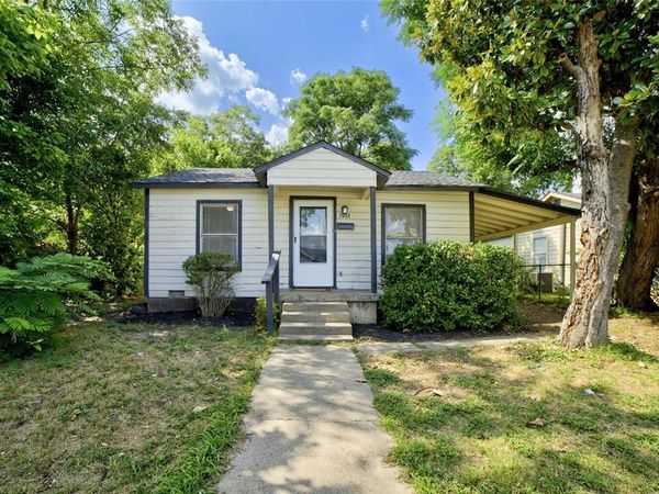 1933 Greenfield Avenue , Fort Worth, TX 76102