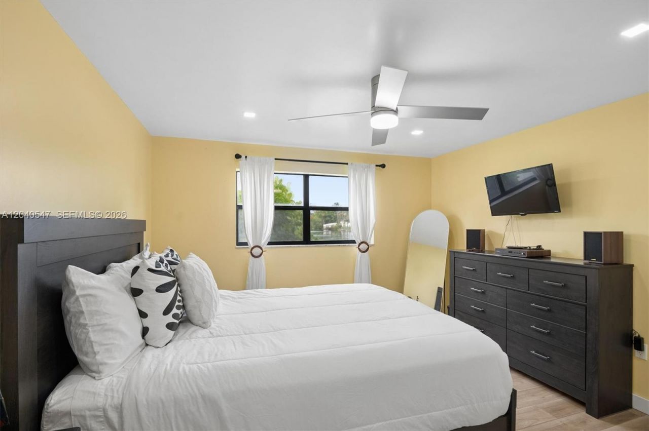 2741 N Pine Island Rd , Unit 111, Sunrise, FL 33322 Photo