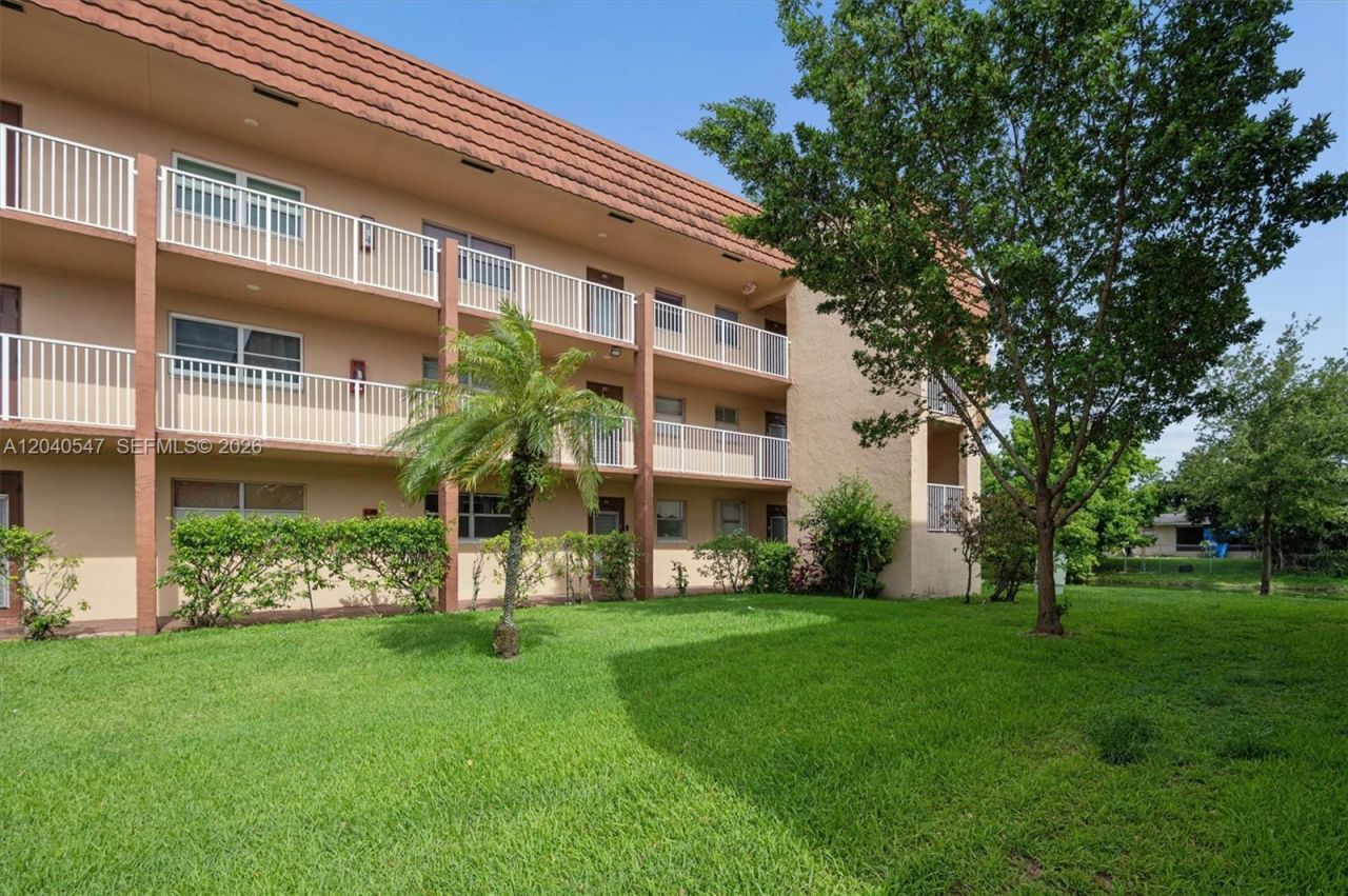 2741 N Pine Island Rd , Unit 111, Sunrise, FL 33322 Photo