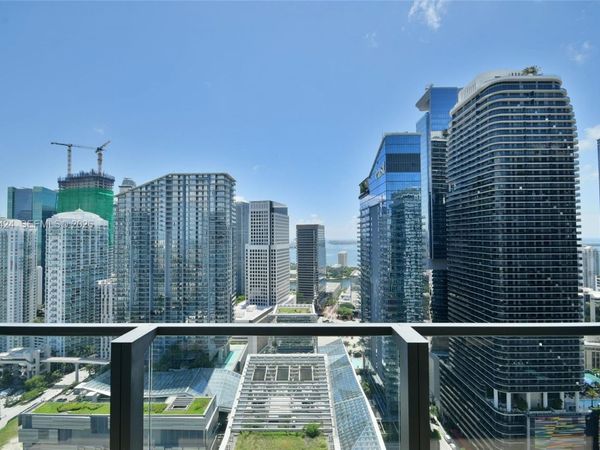 88 SW 7th St, Unit 3309, Miami, FL 33130