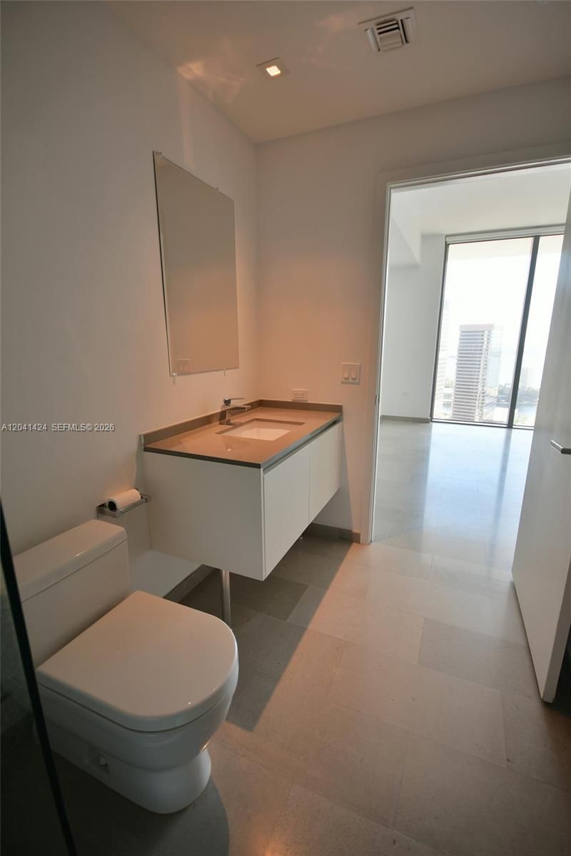 88 SW 7th St, Unit 3309, Miami, FL 33130 Photo