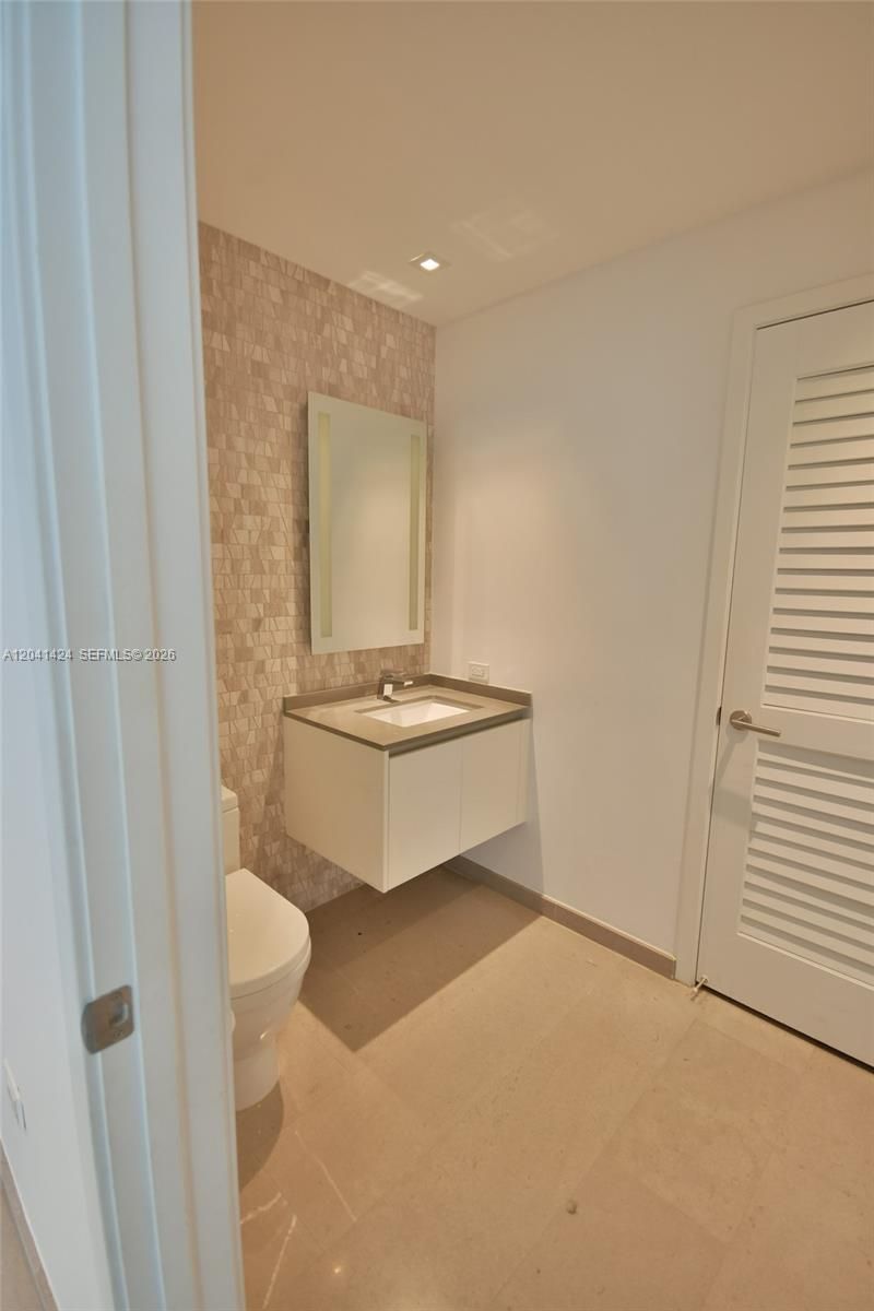 88 SW 7th St, Unit 3309, Miami, FL 33130 Photo
