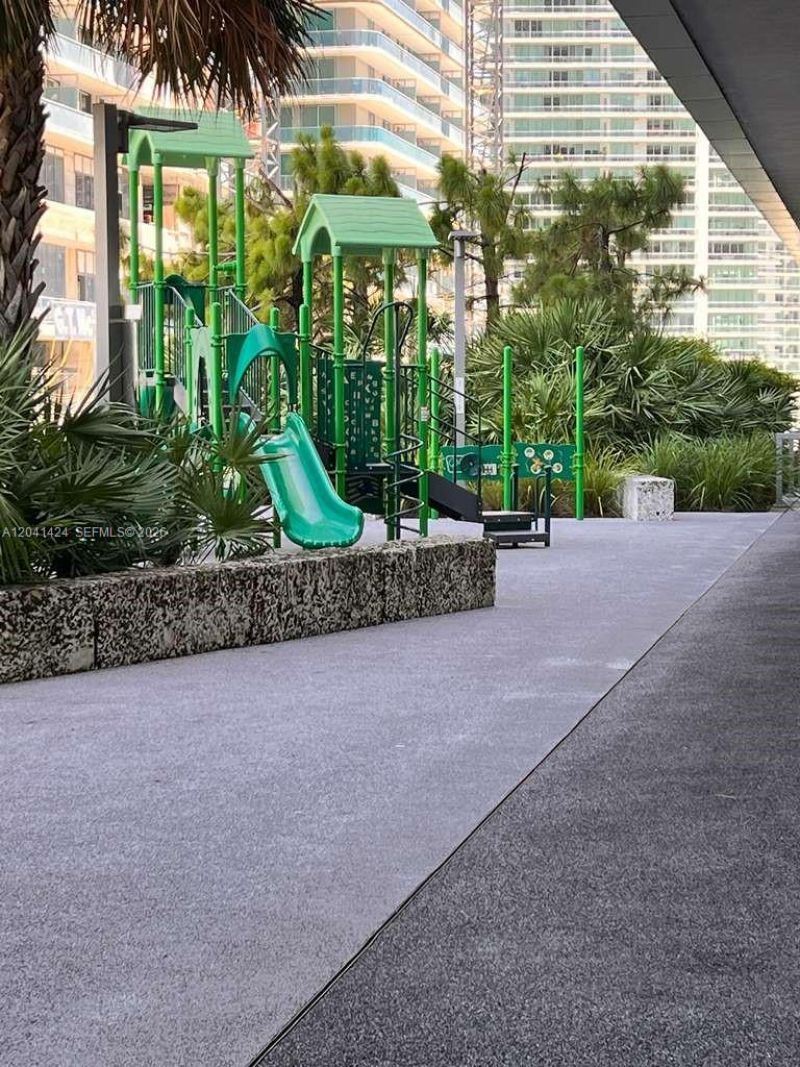 88 SW 7th St, Unit 3309, Miami, FL 33130 Photo