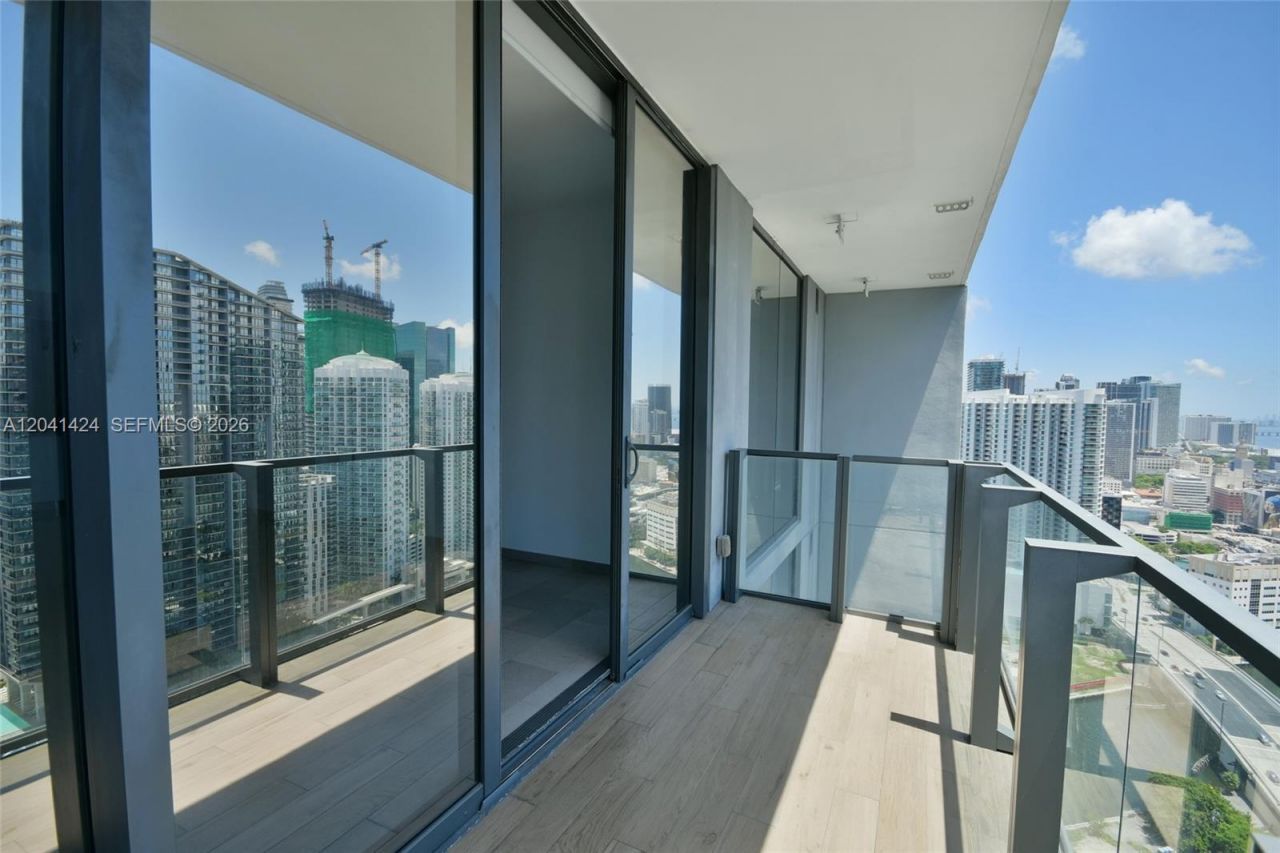 88 SW 7th St, Unit 3309, Miami, FL 33130 Photo