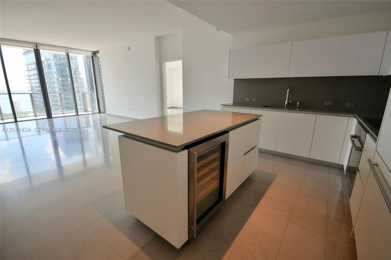 88 SW 7th St, Unit 3309, Miami, FL 33130 Photo