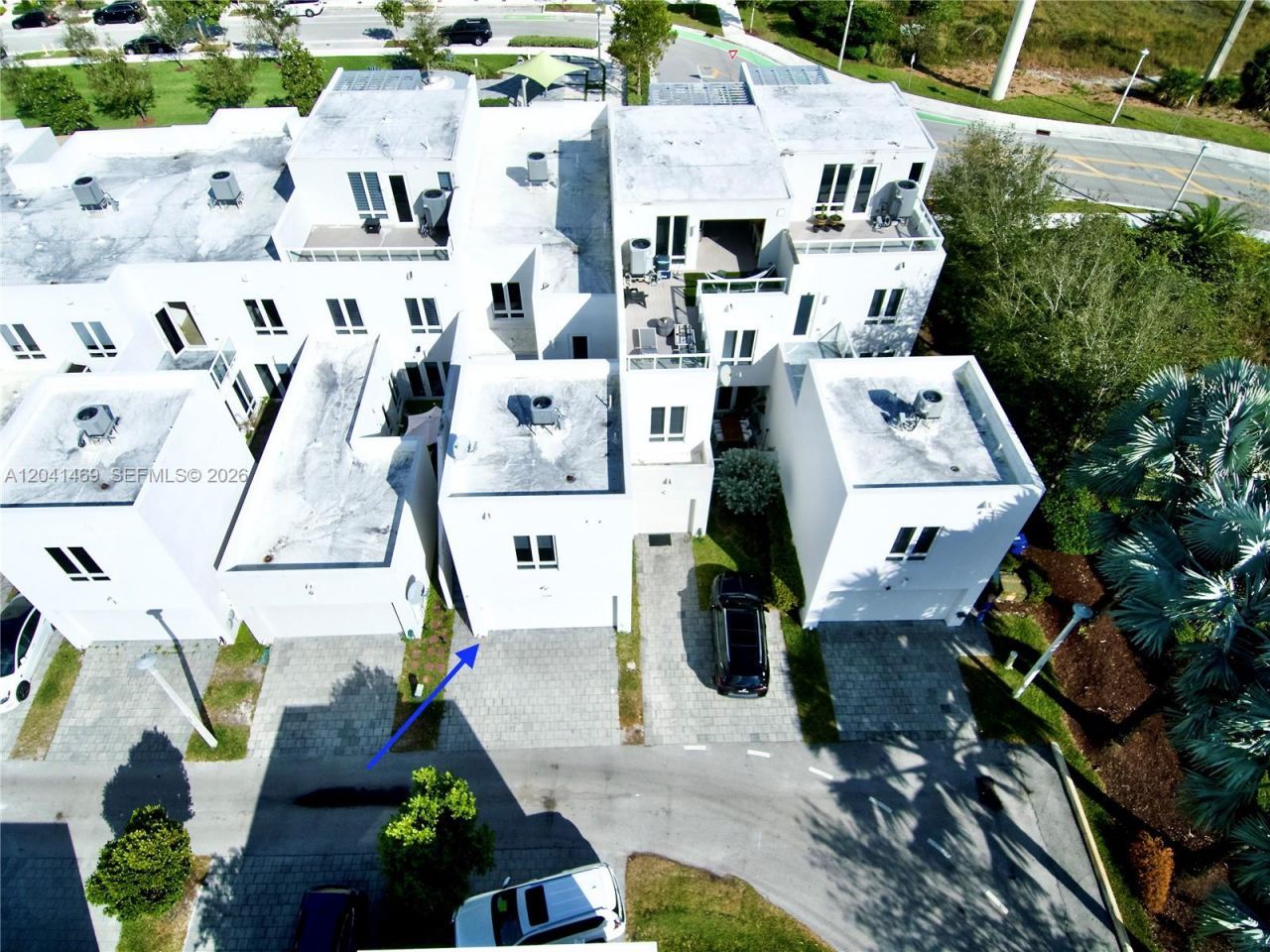 6306 NW 104th Path, Doral, FL 33178 Photo