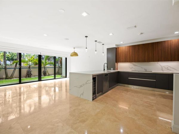 21387 Marina Cove Cir , Unit 12-F, Aventura, FL 33180