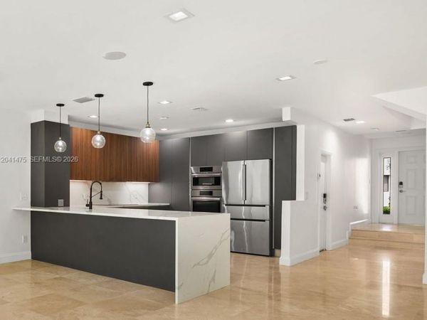 21387 Marina Cove Cir, Unit 12-F, Aventura, FL 33180