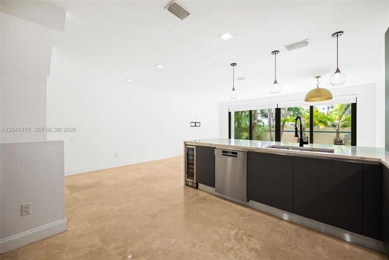 21387 Marina Cove Cir, Unit 12-F, Aventura, FL 33180 Photo