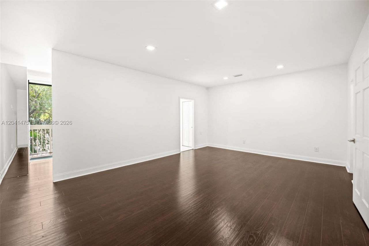 21387 Marina Cove Cir, Unit 12-F, Aventura, FL 33180 Photo