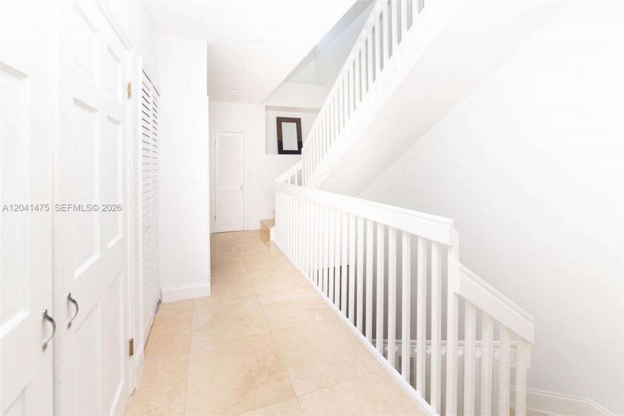 21387 Marina Cove Cir, Unit 12-F, Aventura, FL 33180 Photo