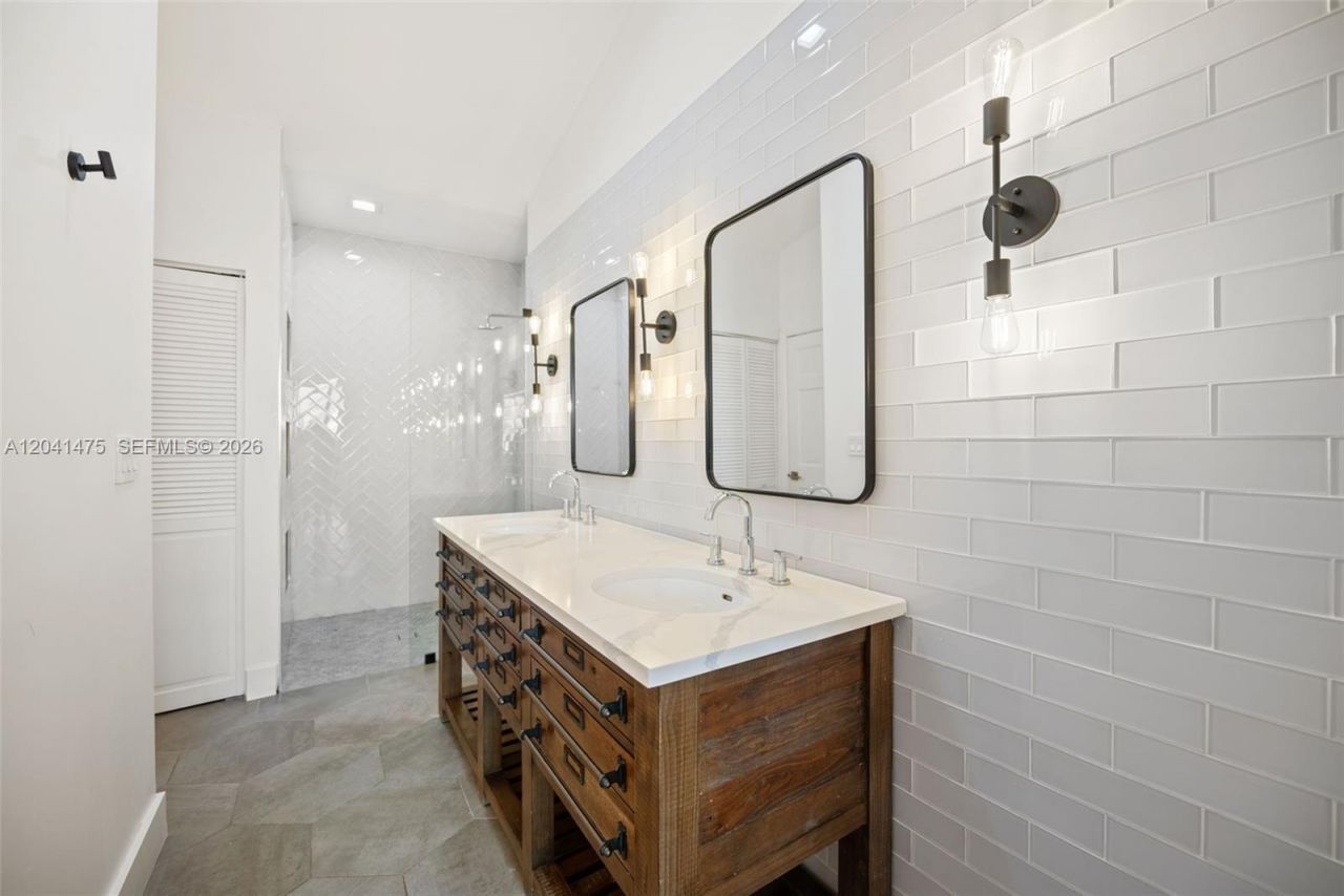 21387 Marina Cove Cir, Unit 12-F, Aventura, FL 33180 Photo