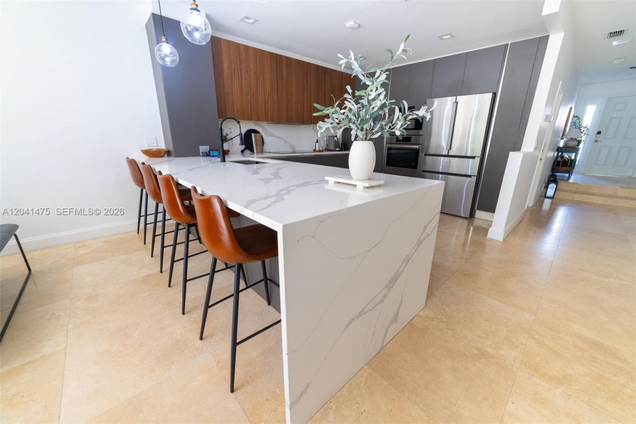 21387 Marina Cove Cir, Unit 12-F, Aventura, FL 33180 Photo
