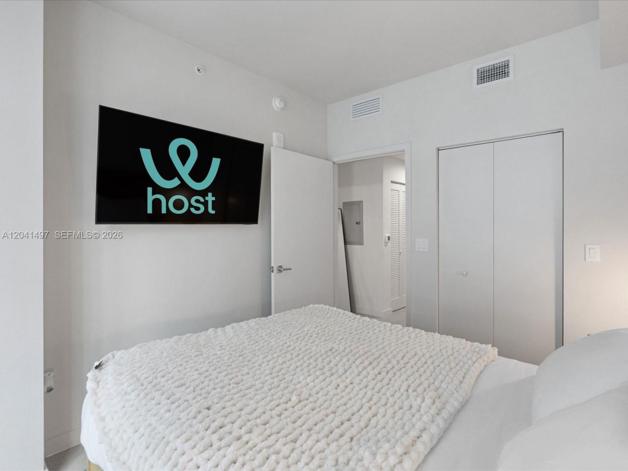 11 NE 6th St , Unit 807, Miami, FL 33132 Photo