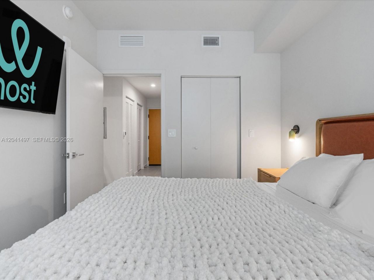 11 NE 6th St , Unit 807, Miami, FL 33132 Photo