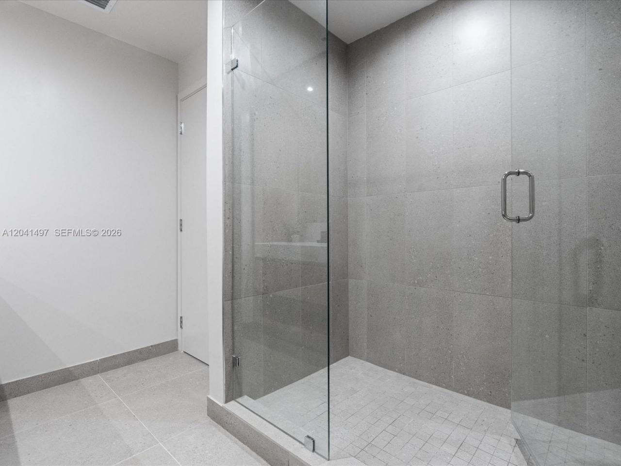 11 NE 6th St , Unit 807, Miami, FL 33132 Photo