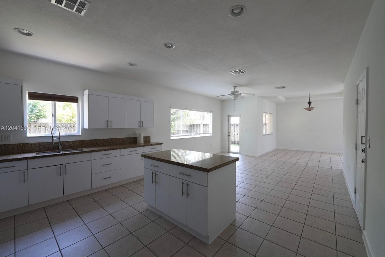 8836 SW 221 Terr , Miami, FL 33190 Photo