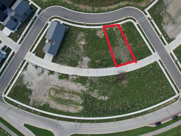 9443 S CYPRESS PLACE, Unit 12004, Oak Creek, WI 53154