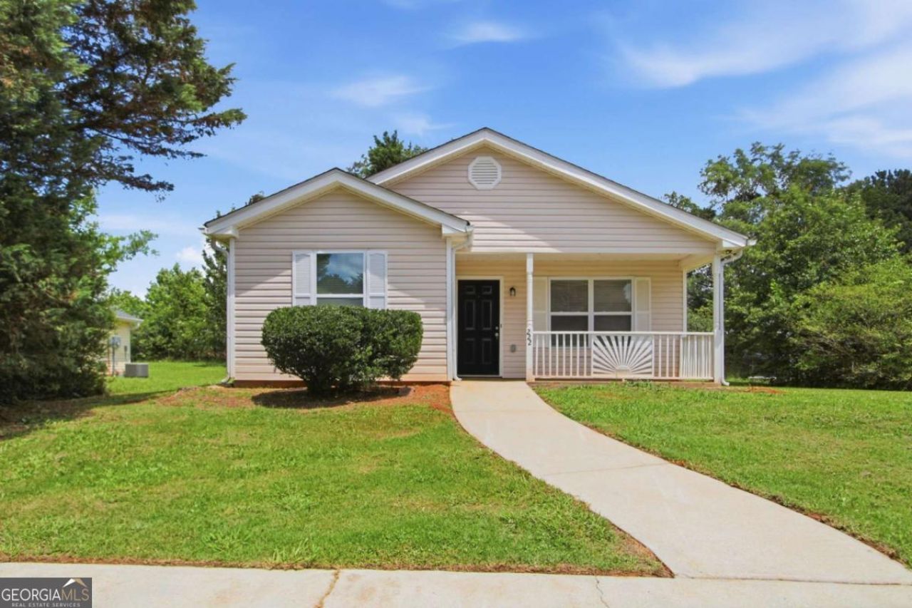 222 Dove Place, Social Circle, GA 30025 Main Photo