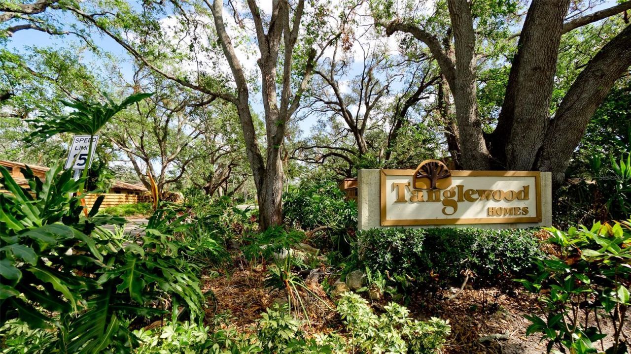 2407 Quail Court, Bradenton, FL 34209 Photo
