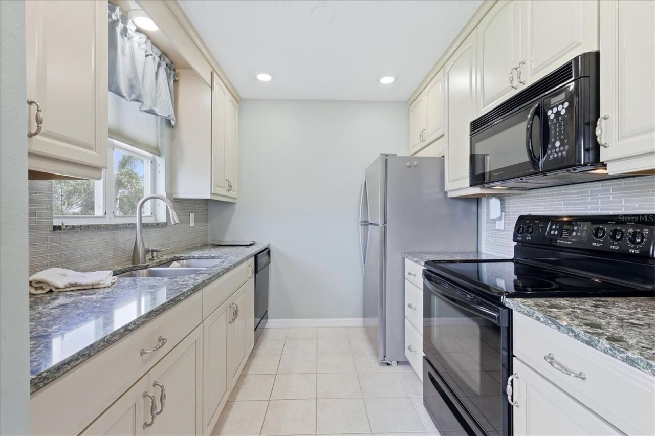 879 Audubon Drive , Unit 879, Bradenton, FL 34209 Photo