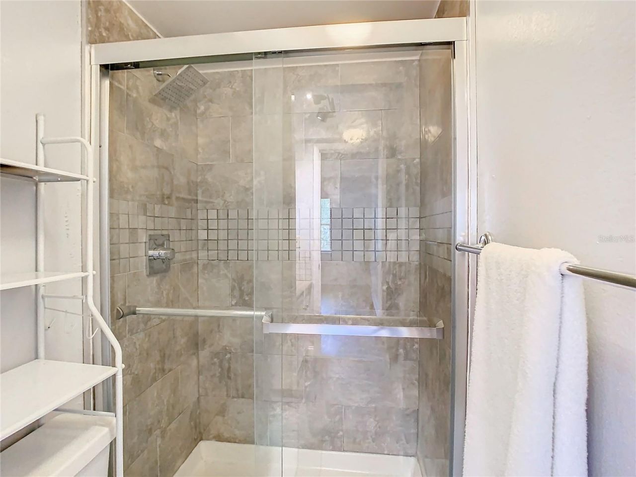 425 30th Avenue W, Unit C212, Bradenton, FL 34205 Photo