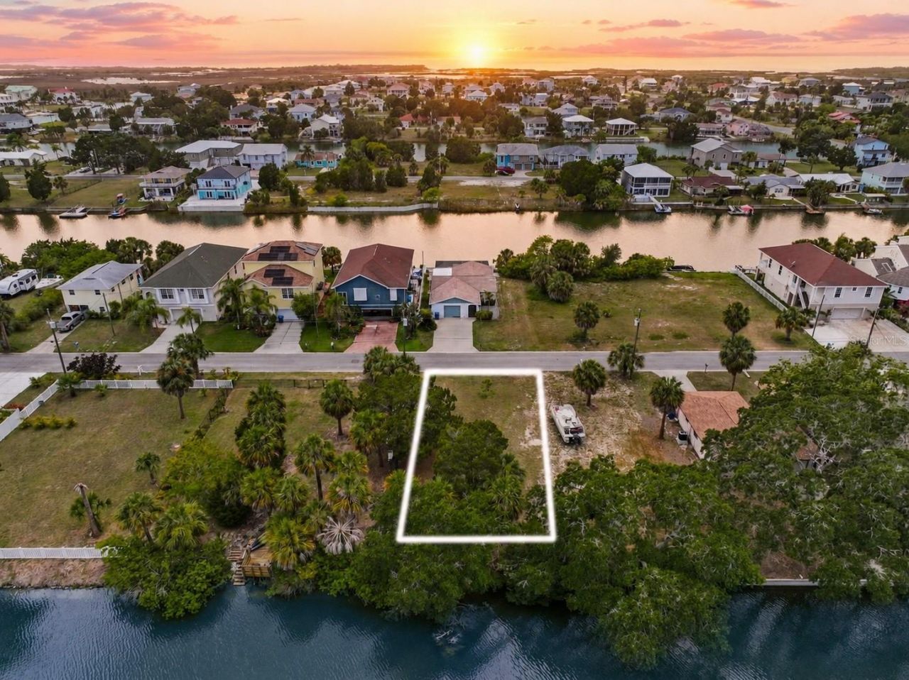 3240 Sea Grape Drive , Hernando Beach, FL 34607 Photo