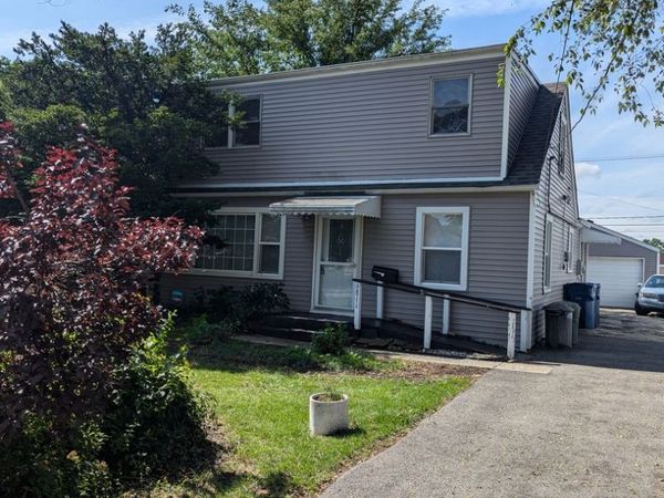 6811 W Crandall Avenue , Worth, IL 60482