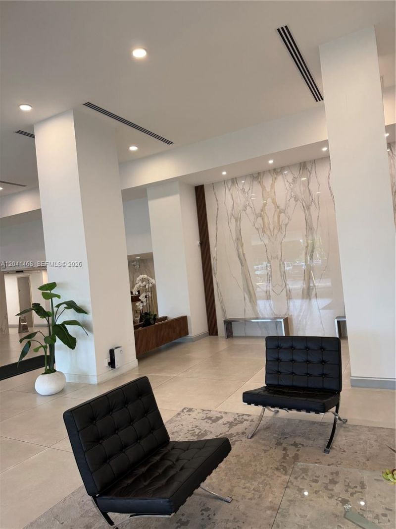 230 174th St, Unit 2307, Sunny Isles Beach, FL 33160 Photo