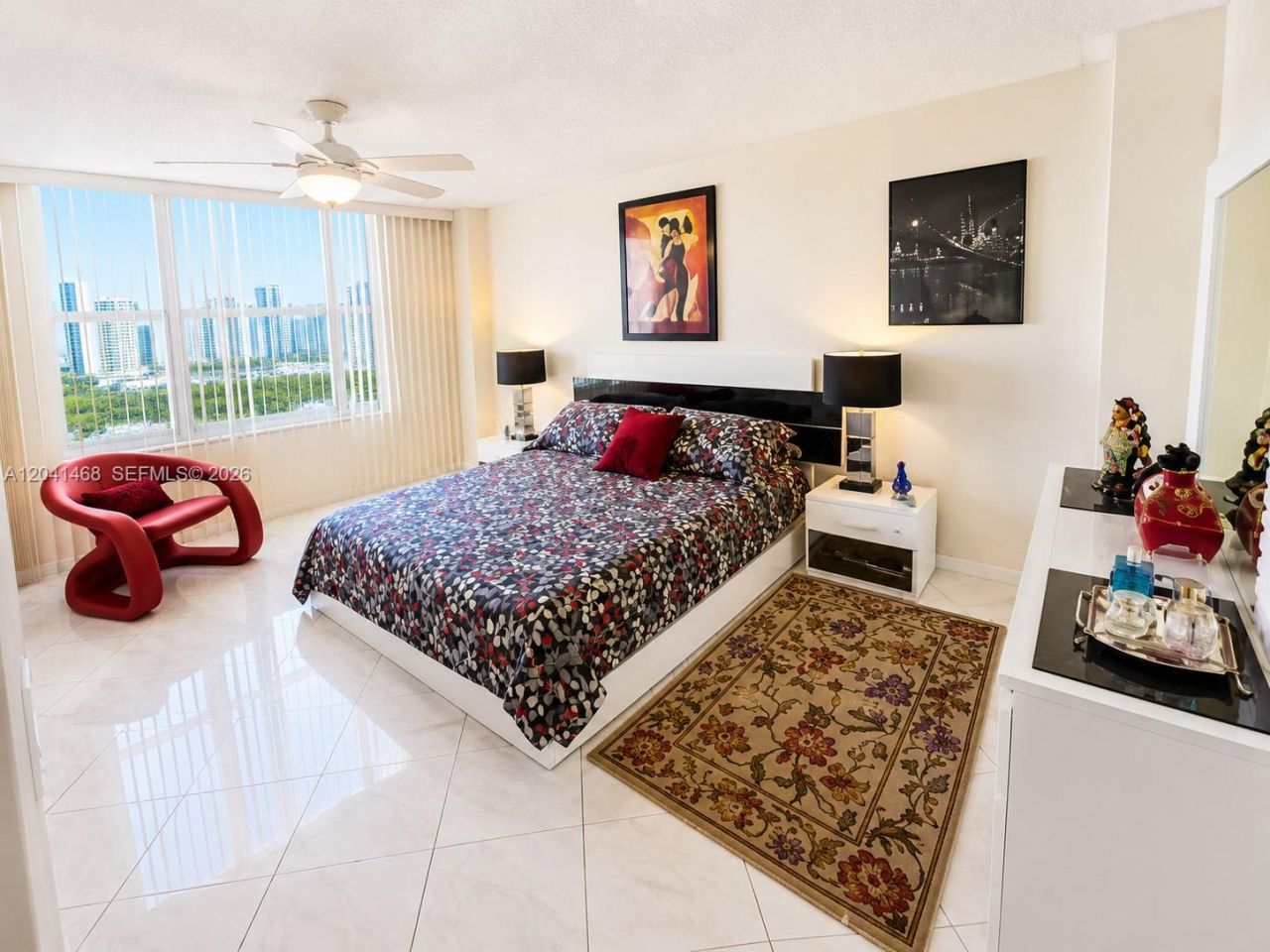 230 174th St, Unit 2307, Sunny Isles Beach, FL 33160 Photo