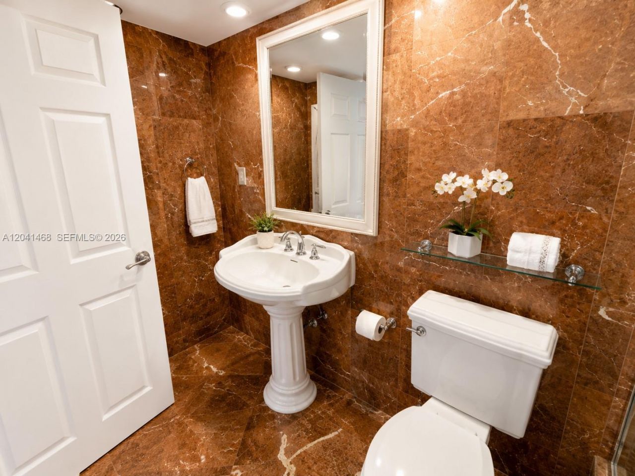 230 174th St, Unit 2307, Sunny Isles Beach, FL 33160 Photo