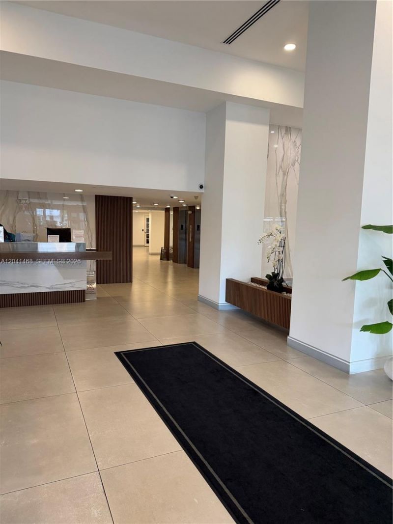 230 174th St, Unit 2307, Sunny Isles Beach, FL 33160 Photo