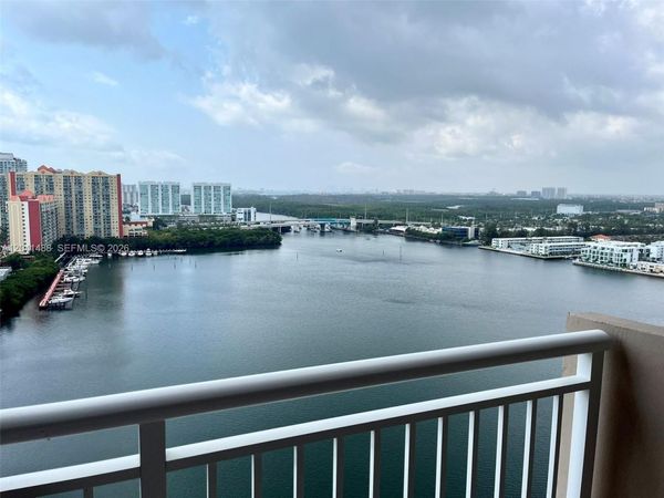 250 174th St , Unit 2301, Sunny Isles Beach, FL 33160