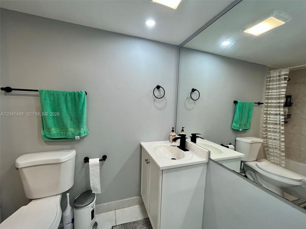 250 174th St , Unit 2301, Sunny Isles Beach, FL 33160 Photo