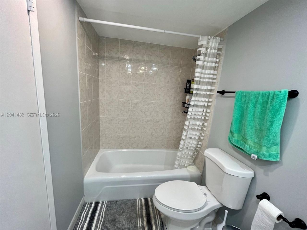 250 174th St , Unit 2301, Sunny Isles Beach, FL 33160 Photo