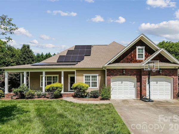 10703 MIDDLE ACRES Road, Charlotte, NC 28213