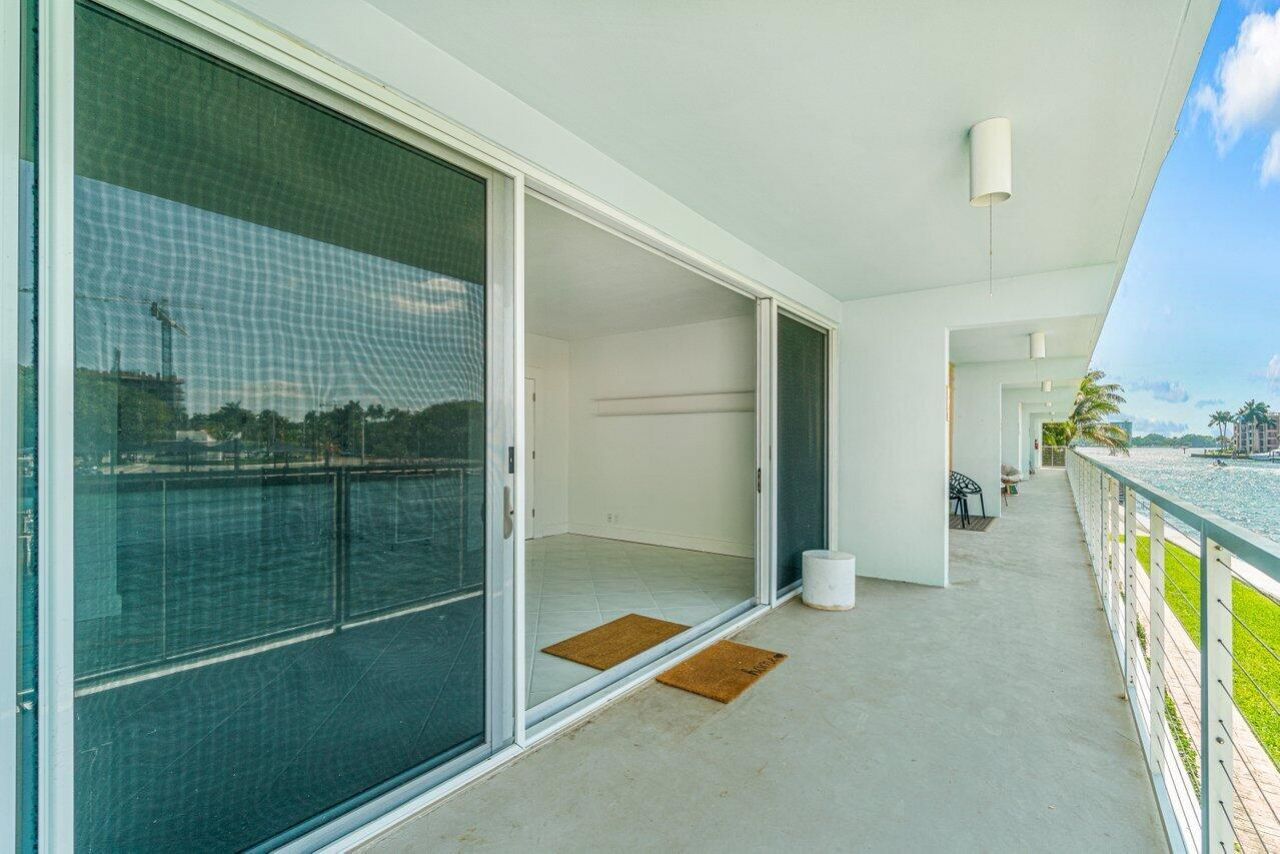 65 SE Spanish Trail, Unit 2020, Boca Raton, FL 33432 Photo