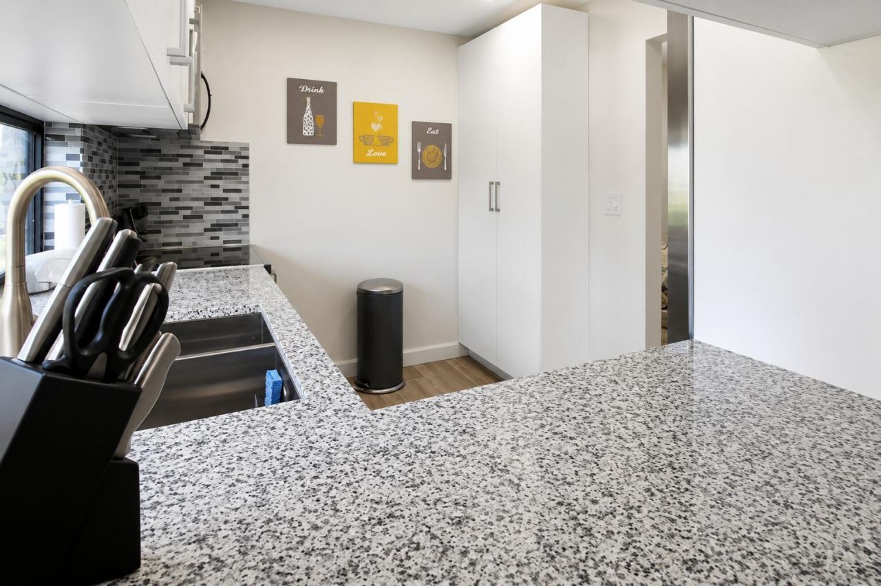 17021 N Bay Road, Unit 816, Sunny Isles Beach, FL 33160 Photo