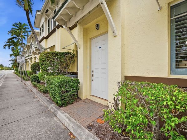 518 N Federal Highway, Unit 14, Lake Worth, FL 33460